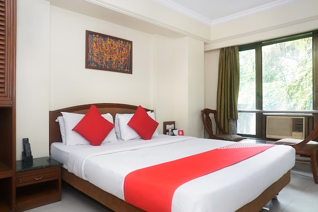 OYO Hotel Srimaan Near Inox