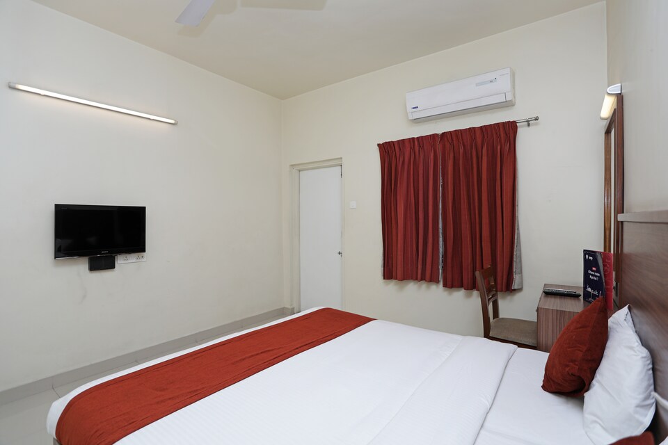 OYO 4104 सूर्या विला, Koregaon Park Pune, पुणे