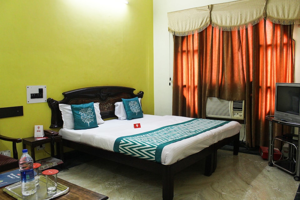 OYO 4114 Hotel Premdeep, ISBT Kashipur, Kashipur