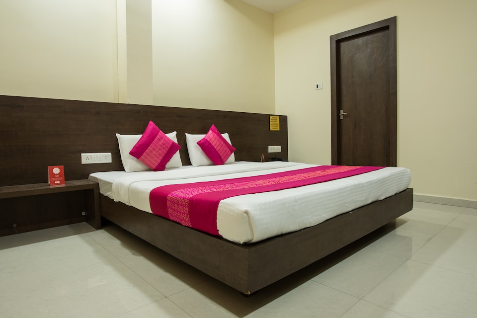 OYO 4116 Hotel Satyug, Mahakal Temple 1, Ujjain