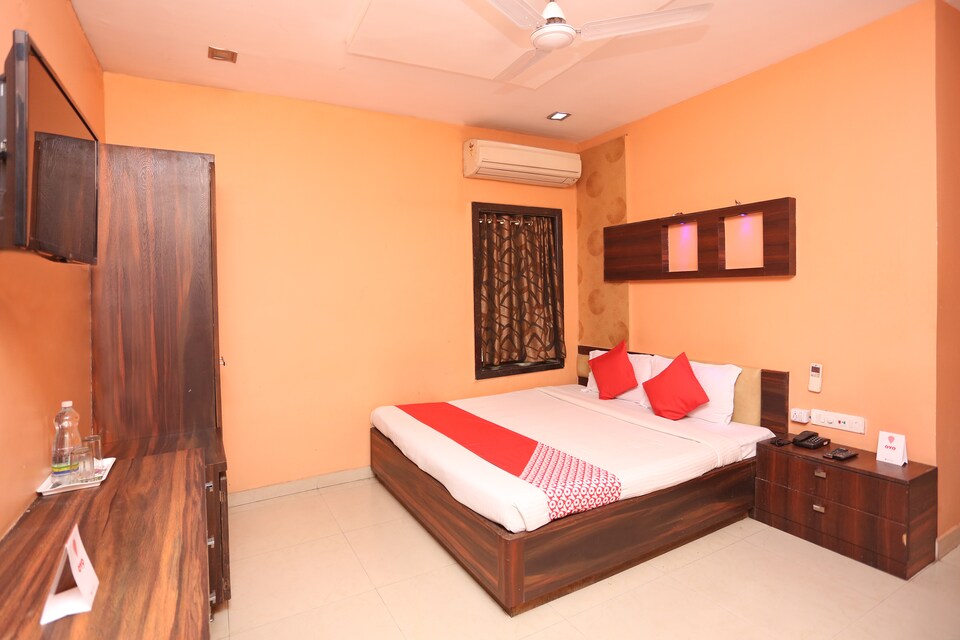 OYO 4127 Hotel City Pulse, Tatibandh Road, Raipur