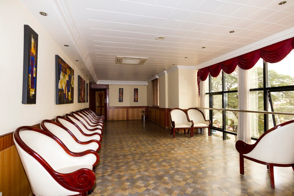 OYO Premium 084 Majestic Railway Station, Jayanagar Bangalore, Bangalore