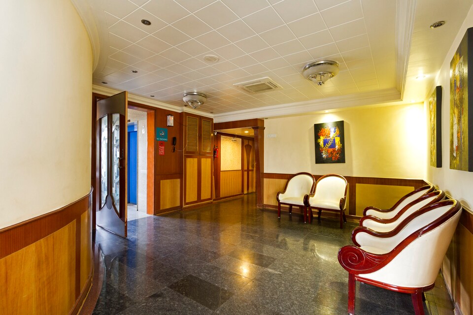 OYO Premium 084 Majestic Railway Station, Jayanagar Bangalore, Bangalore