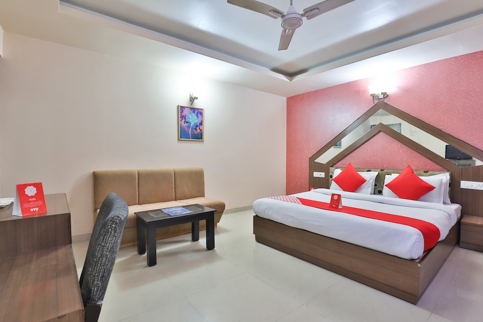 OYO 4161 Hotel Shailly Inn, Vastrapur Ahmedabad, Ahmedabad