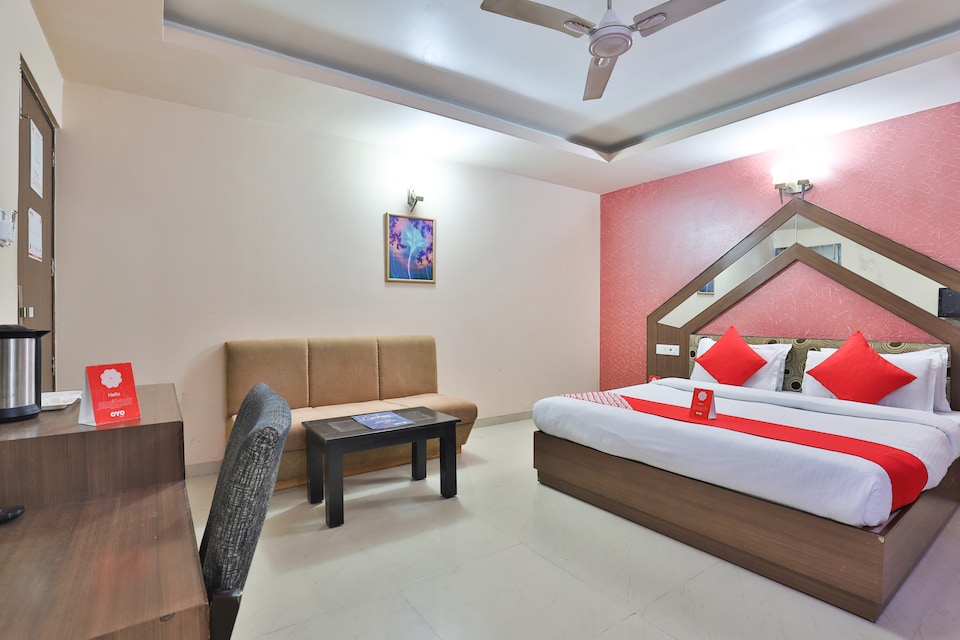 OYO 4161 Hotel Shailly Inn, Vastrapur Ahmedabad, Ahmedabad