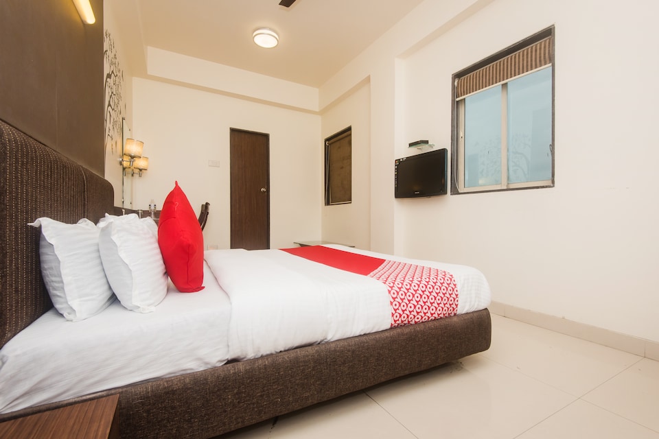 OYO 4173 Dolphin Club, Mumbai- Kalyan-Bhiwandi- Badalapur, Mumbai