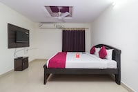 OYO Apartment Queens Court Near Golconda Fort