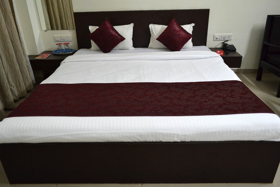 OYO 4192 Sai Krupa Hotel, Nashik, Nashik