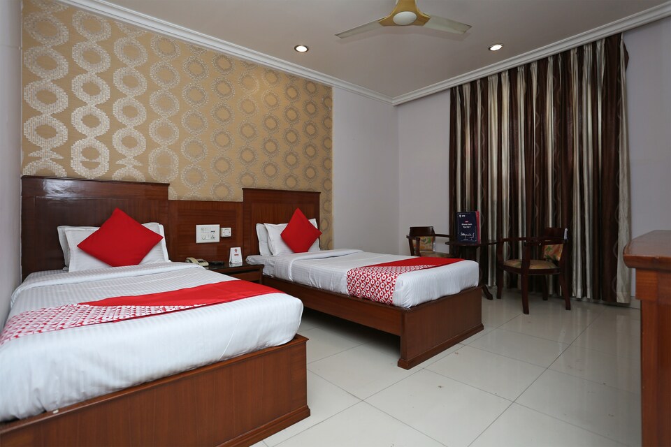 OYO 4194 Hotel Ashoka Heritage, Jaistambh Chowk, Raipur
