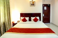OYO Hotel Swagath Residency Near Shilparamam