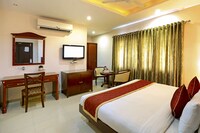 OYO Hotel Swagath Residency Near Shilparamam