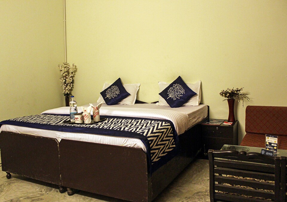 OYO Rooms 036 Noida Sector 70, Noida City, Noida