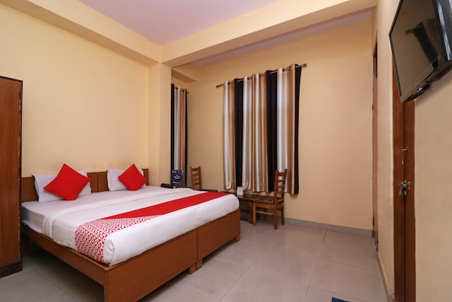 OYO Hotel T24