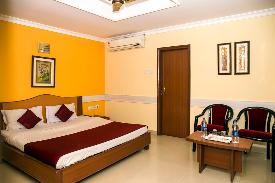 OYO 4206 Jaydev Vihar, Jaidev Vihar, Bhubaneswar
