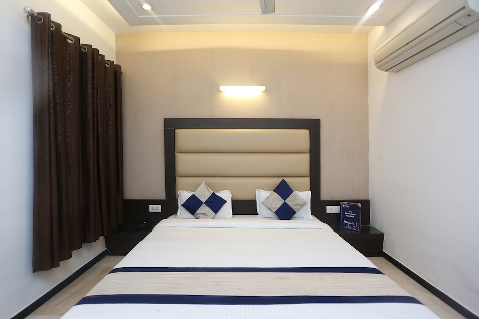 OYO Sonway Corporate, Corporate Complex, Agra