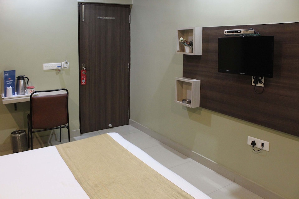 OYO 4211 New Raj Residency, Ranchi Railway Station, Ranchi