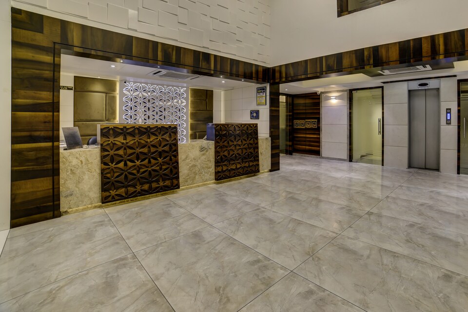 Capital O 18973 Hotel Summit, Navrangpura Ahmedabad, Ahmedabad