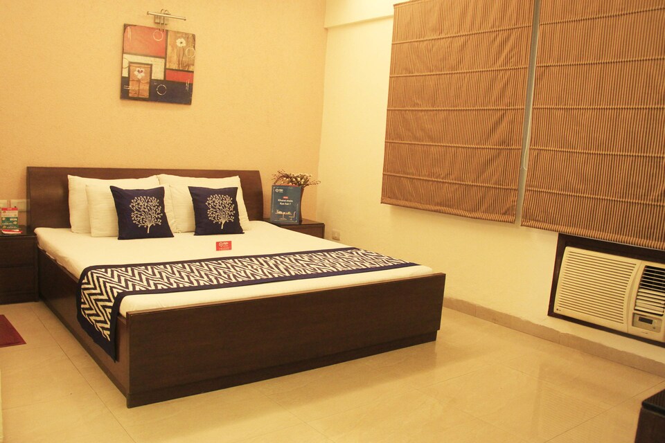 OYO Rooms 165 MG Road Metro, Cyber City, Gurgaon
