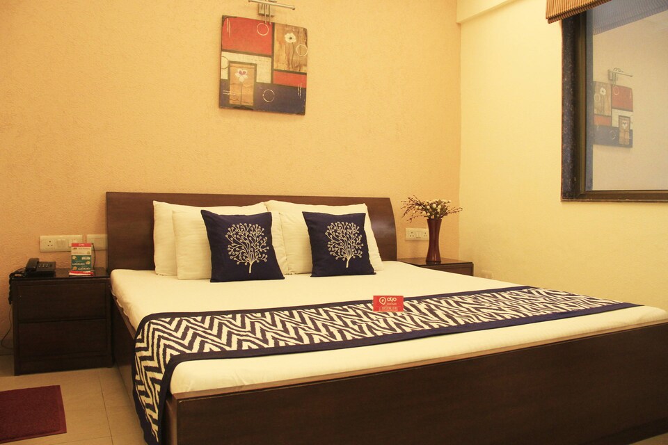 OYO Rooms 165 MG Road Metro, Cyber City, Gurgaon
