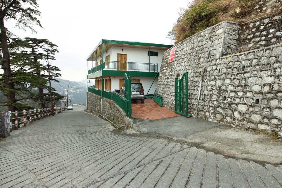 OYO 7195 Home Stay The Cliffe, Clock Tower Mussoorie, Mussoorie