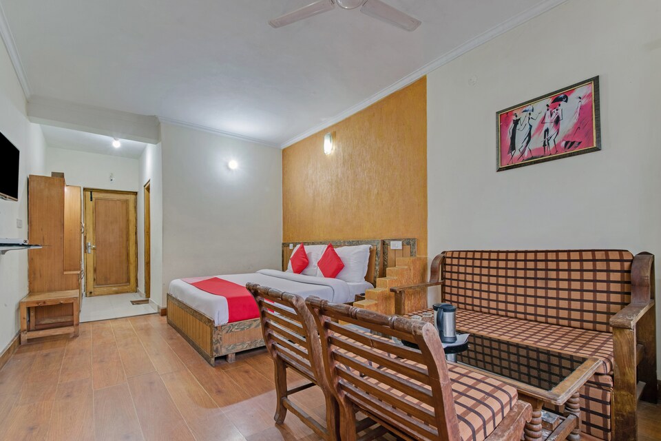 OYO 4249 Hotel Ark, Dalhousie, Dalhousie