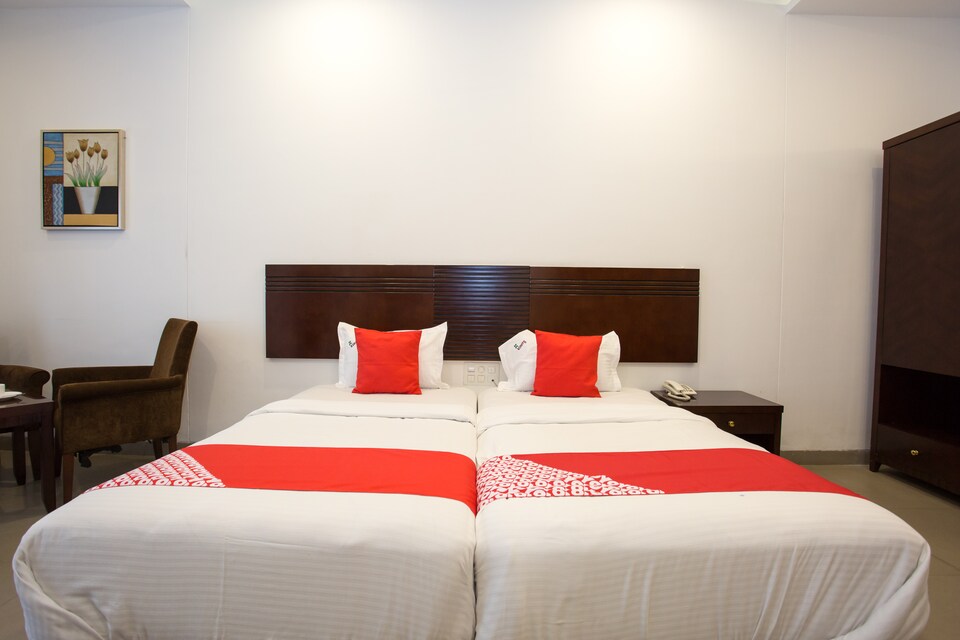 OYO 710 Hotel Kshitij, Baner Pune, Pune