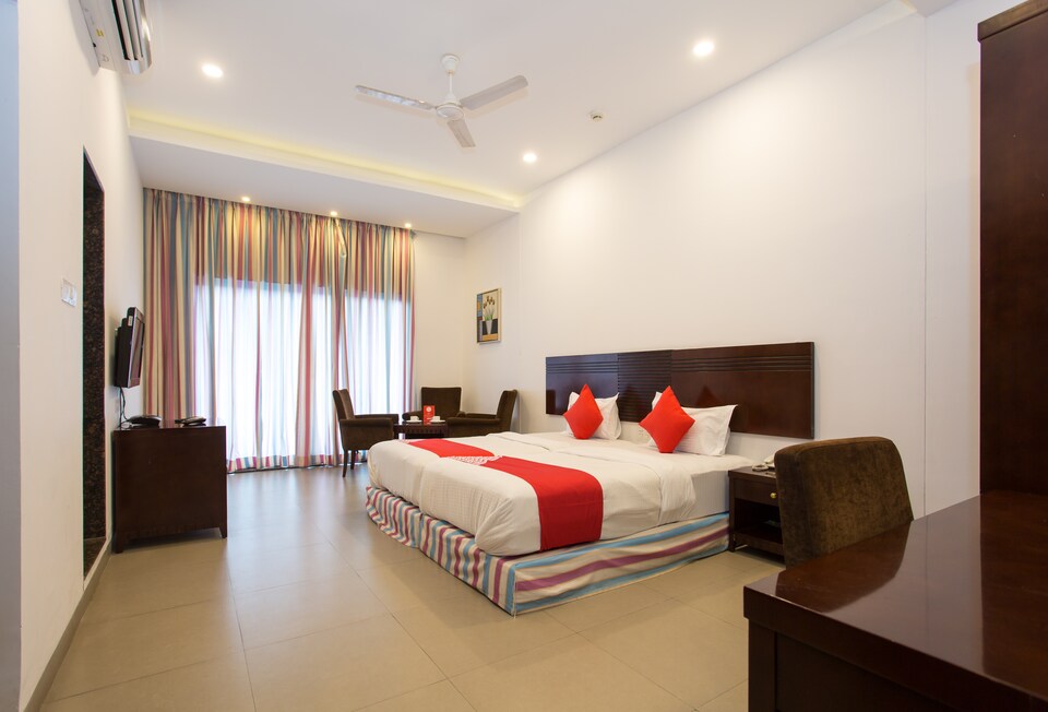 OYO 710 Hotel Kshitij, Baner Pune, Pune
