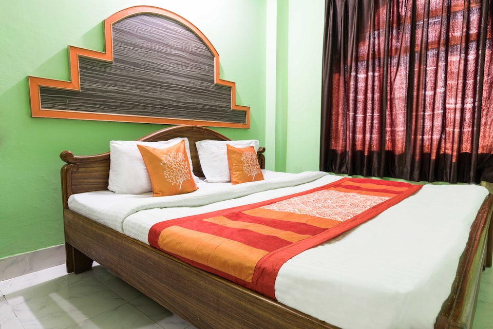 OYO Rooms 073 Rupali Square Main Road, VaniVihar Bhubaneswar, Bhubaneswar