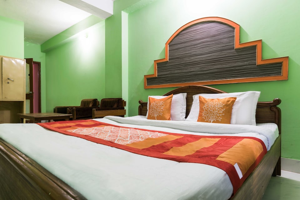 OYO Rooms 073 Rupali Square Main Road, VaniVihar Bhubaneswar, Bhubaneswar