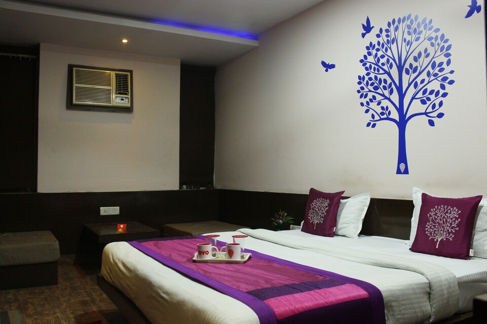 OYO 4270 Varanasi Palace, Cantt, वाराणसी