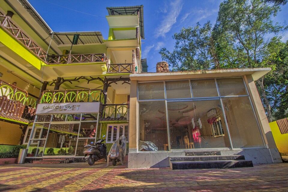 OYO 4271 Hotel Conclave, Bagdogra Airport Siliguri, Siliguri