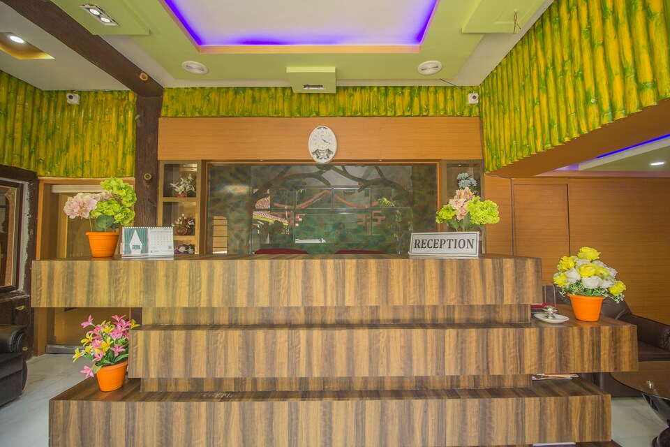 OYO 4271 Hotel Conclave, Bagdogra Airport Siliguri, Siliguri