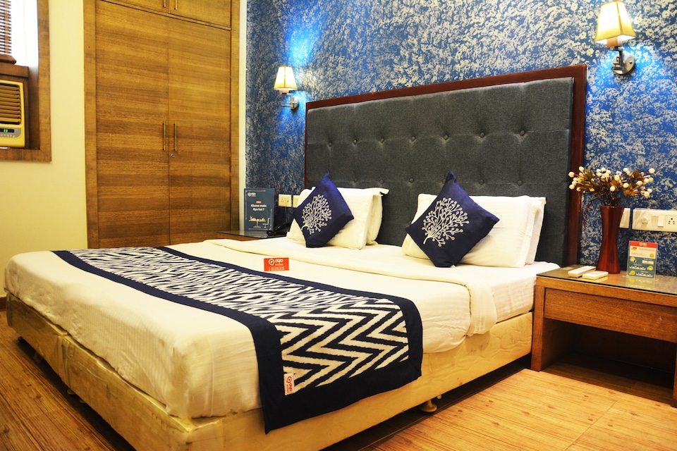 OYO 716 Home Stay Hotel Golf Leaf, Noida City Metro, Noida