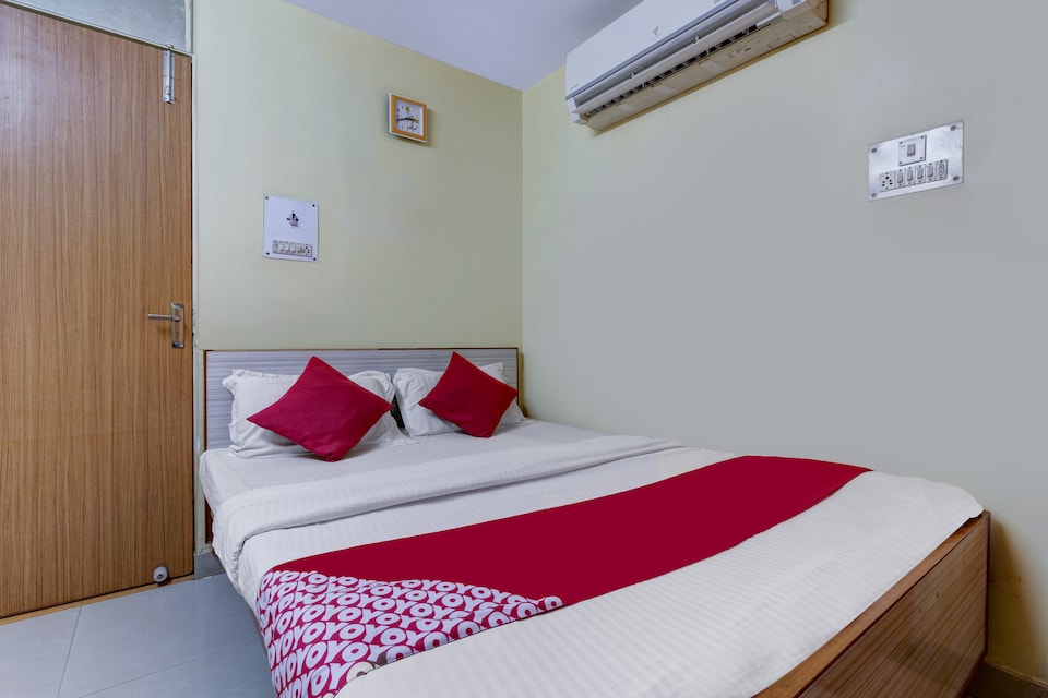 OYO Hotel Satguru, Bishtupur Jamshedpur, Jamshedpur