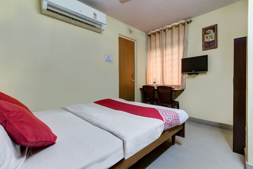 OYO Hotel Satguru, Bishtupur Jamshedpur, Jamshedpur