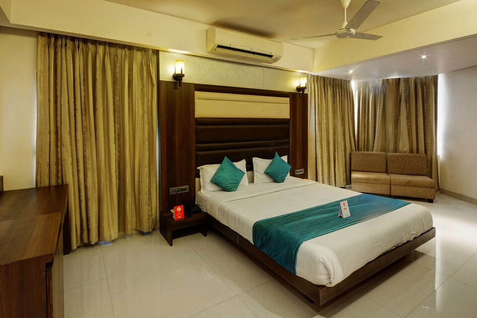 OYO 4285 Paldi, Ashram Road Ahmedabad, Ahmedabad