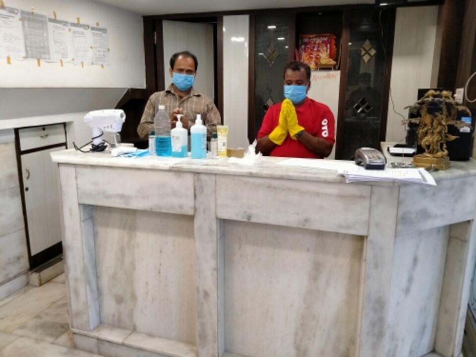 Capital O 4287 Hotel Pathik, Hamidia Road Bhopal, Bhopal