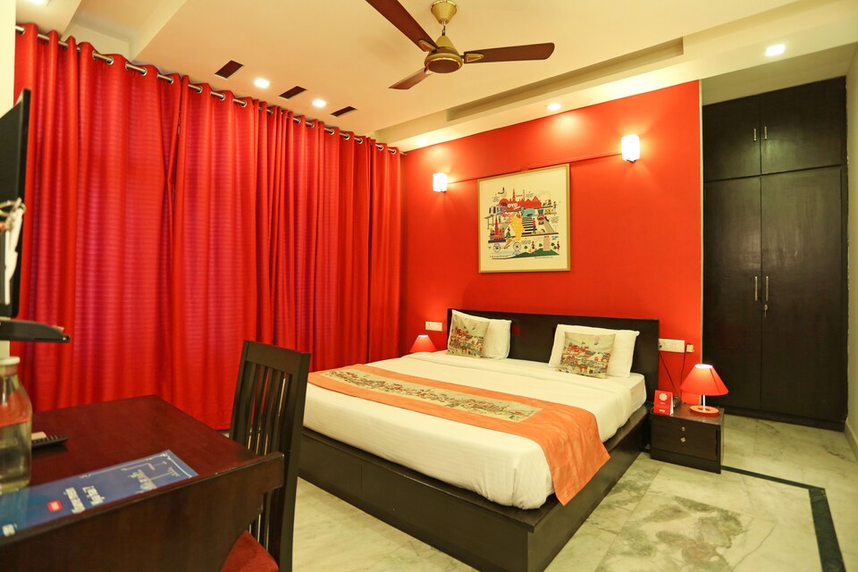 OYO Flagship 485 GK2 Savitri Cinema, Greater Kailash Delhi, Delhi