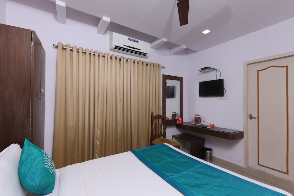 OYO 721 Panasia Residency, Vadapalani Chennai, Chennai