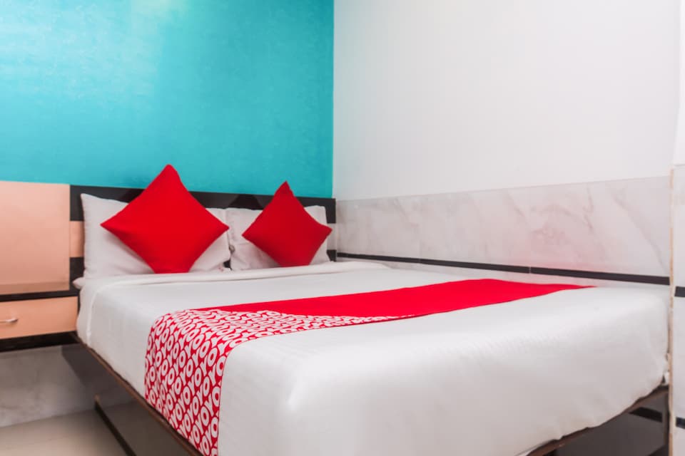 Live on MUM1808, Mumbai Sion-Kurla-Ghatkopar, Mumbai