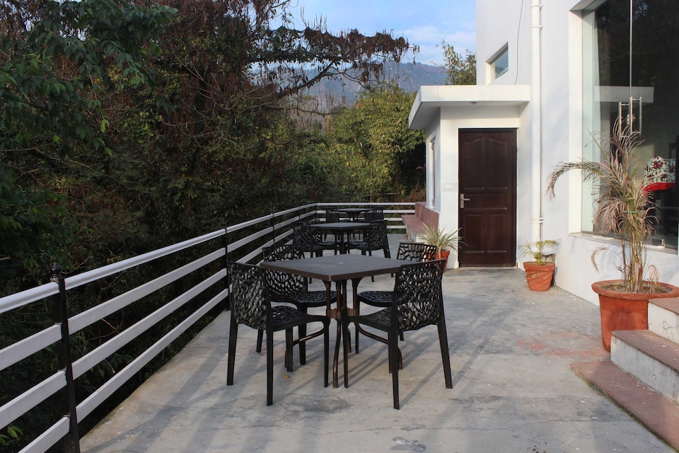 OYO 4333 Home Stay Midwood Breeze, Abhimanyu Cricket Academy, Dehradun