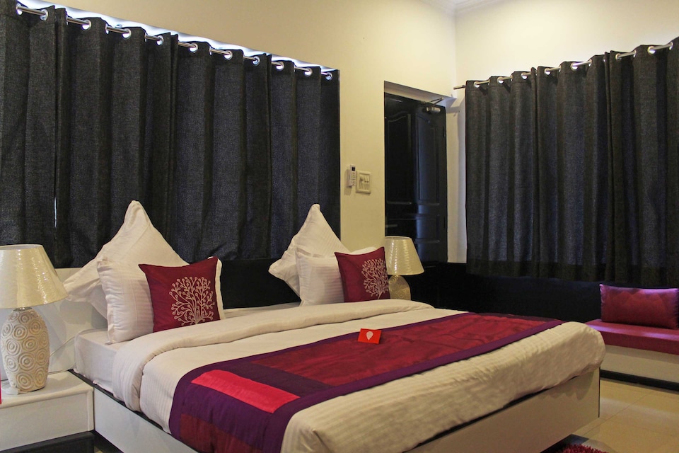 OYO 4333 Home Stay Midwood Breeze, Abhimanyu Cricket Academy, Dehradun