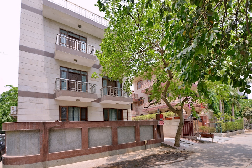 Collection O Huda City Centre Near Appu Ghar, HUDA CENTRE 1, Gurgaon