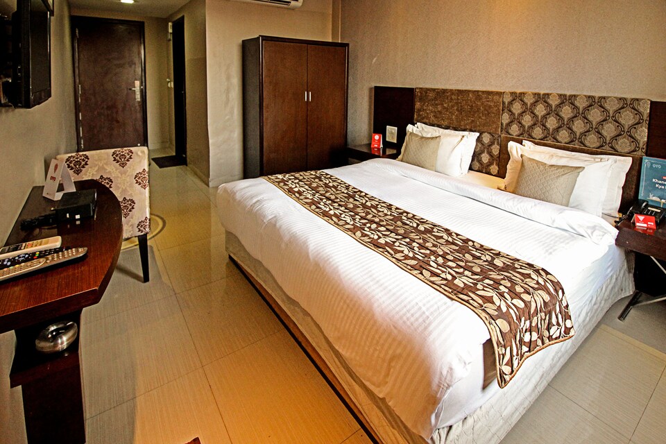 OYO 4348 Hotel Blue Lagoon, Devka Beach Daman, Daman