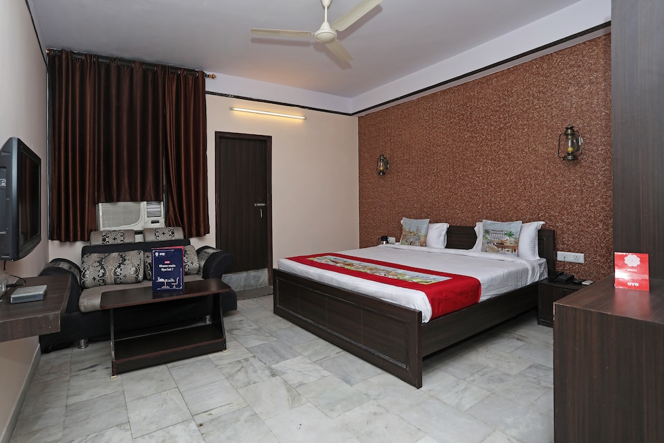 OYO Hotel Anand Palace, Raja Park Jaipur, Jaipur