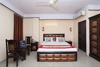 OYO Hotel Anand Palace