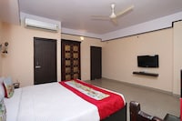 OYO Hotel Anand Palace