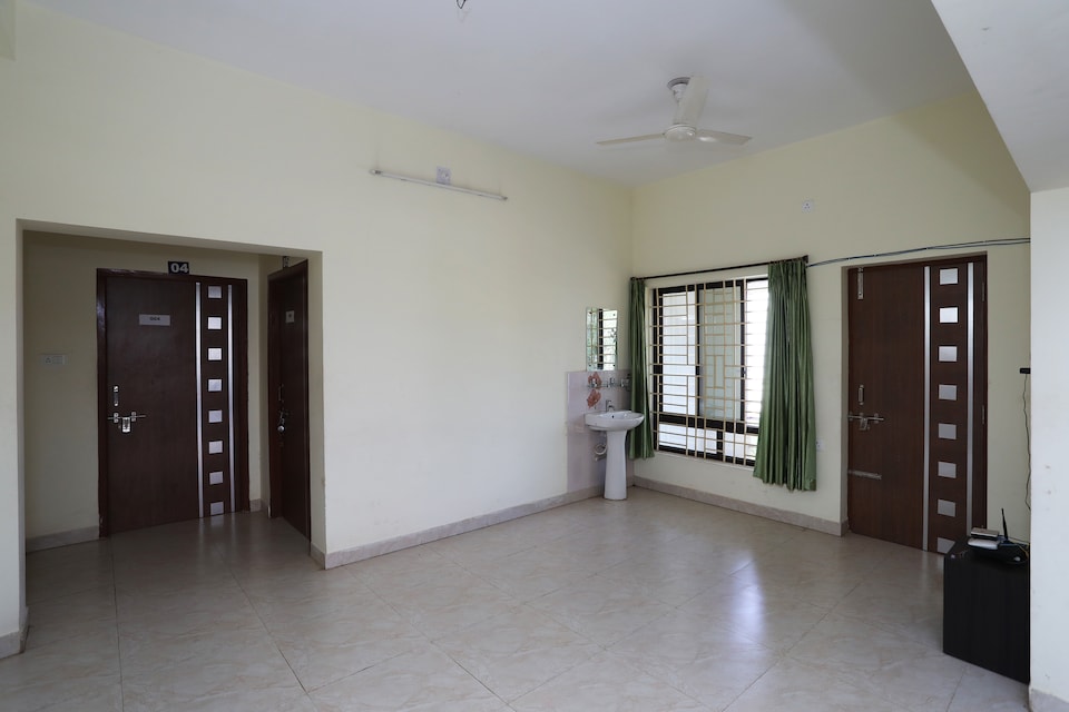 OYO 4389 Sai Guest House, Chandrasekharpur, Bhubaneswar