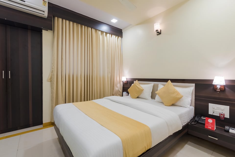 OYO 4396 Times Square, Mumbai Thane-Mulund-Bhandup, Mumbai