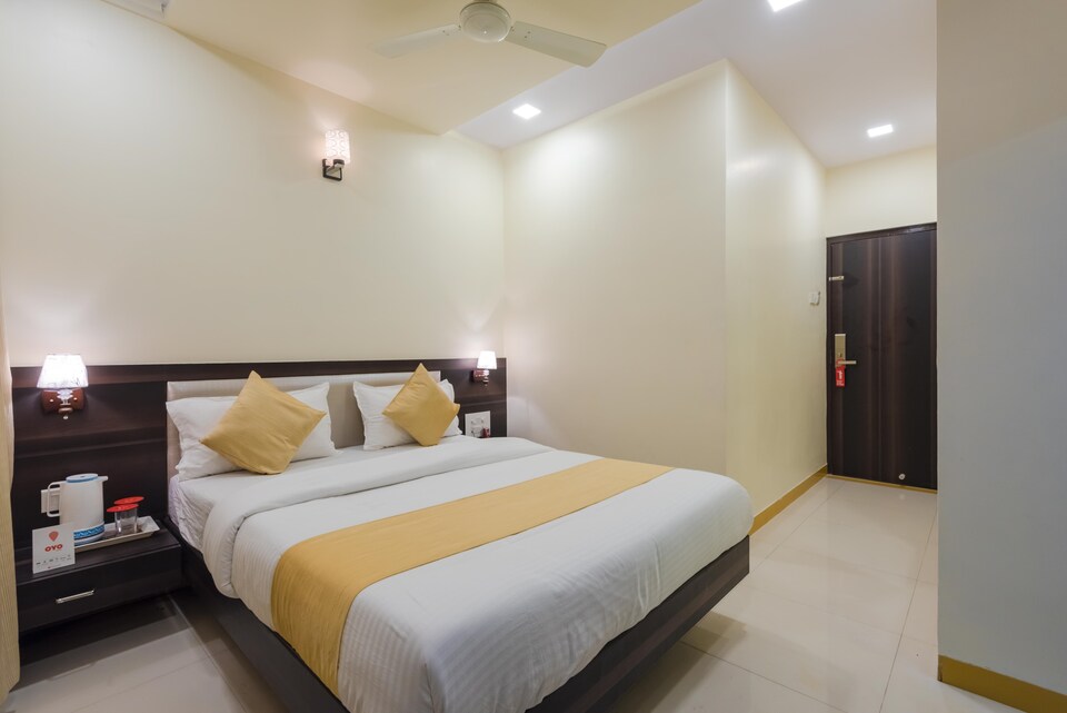 OYO 4396 Times Square, Mumbai Thane-Mulund-Bhandup, Mumbai